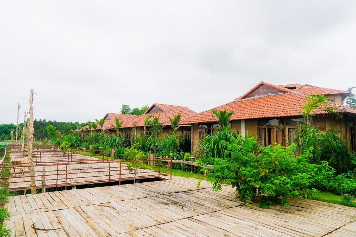 Nhà Duối Hotel Son Tay Exterior foto